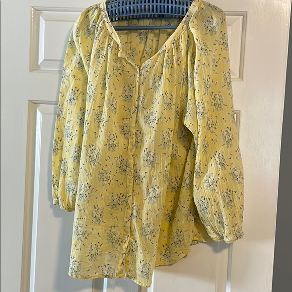 Yellow blouse with light blue flowers - Picture 1 of 4